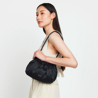 Hand Bags & Wallets