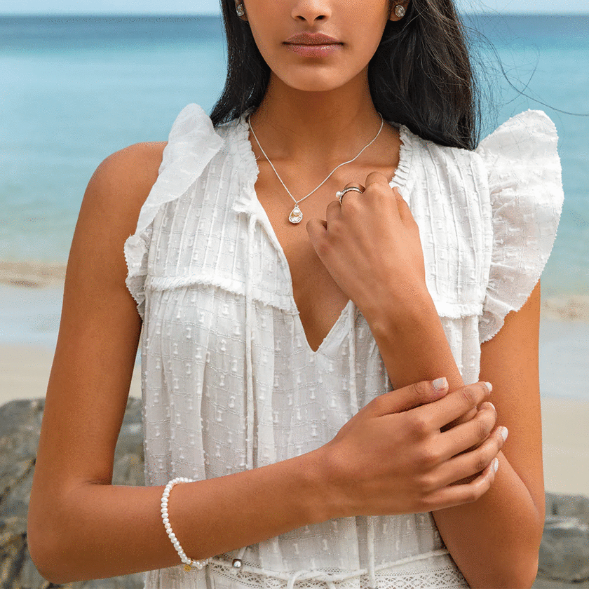 Palas Emporio Pearl 'Prosperity' Healing Gem Bracelet