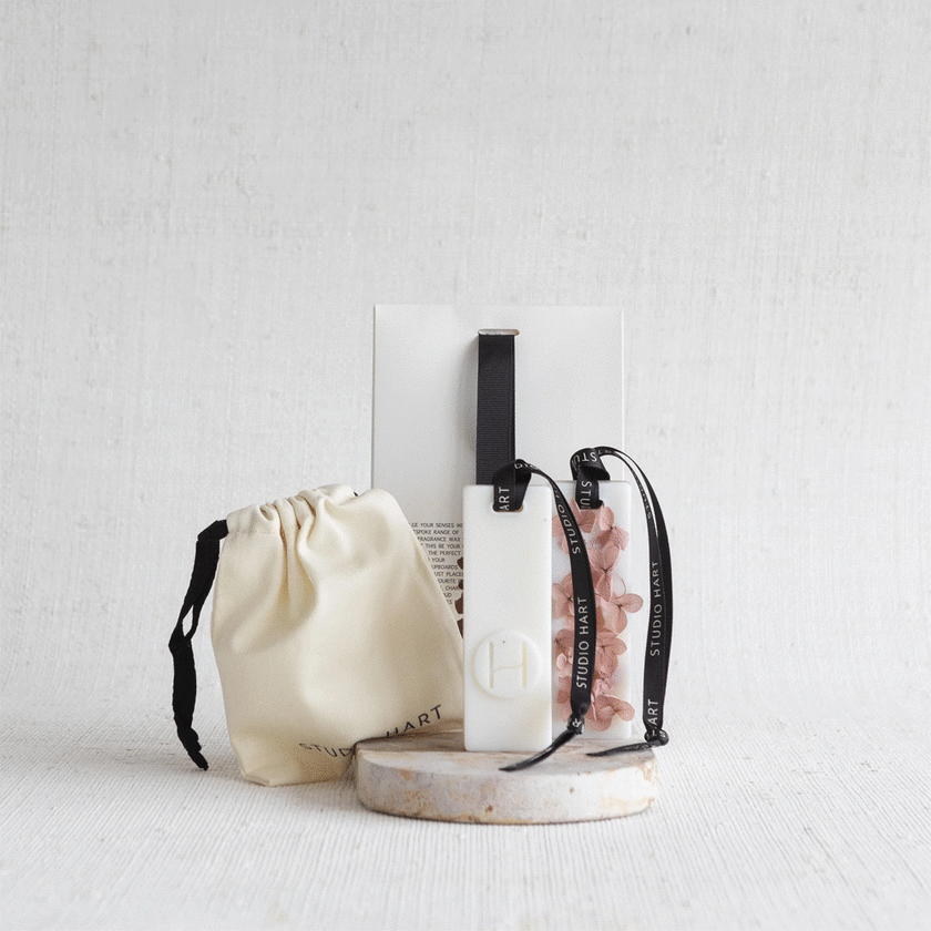 Studio Hart Wax Tab