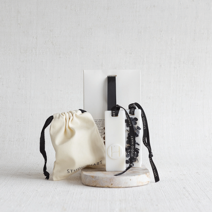 Studio Hart Wax Tab