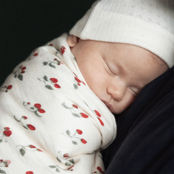 Nature Baby Muslin Wrap - Strawberry Blush Print